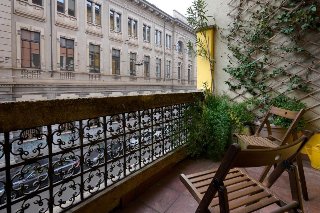 Artist Nadia'S Apartment In Porta Vercellina, Milan